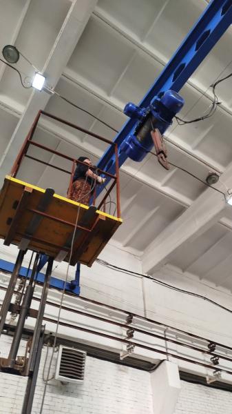 Монтаж проекторов для демаркации,  обозначения,  разметки опасной зоны — фото 4